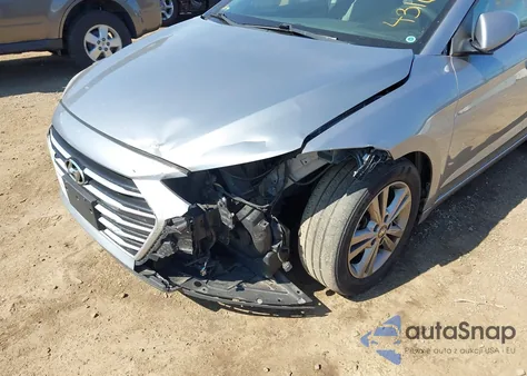 2017 Hyundai Elantra Se z USA, uszkodzony, nr VIN 5NPD84LF8HH180943